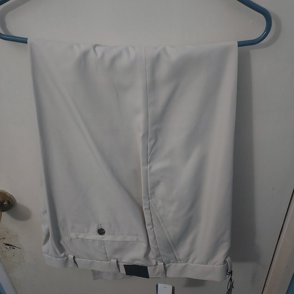 Brooks Brothers Men's Pants, Clark Fit Four-Pocket, Golf Chino Pants